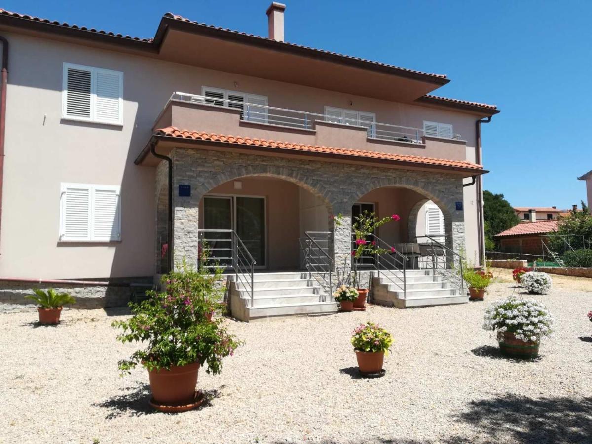 Apartament Stela Pinezići Zewnętrze zdjęcie
