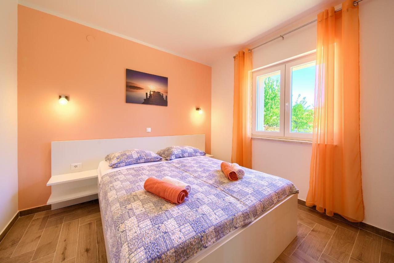 Apartament Stela Pinezići Zewnętrze zdjęcie