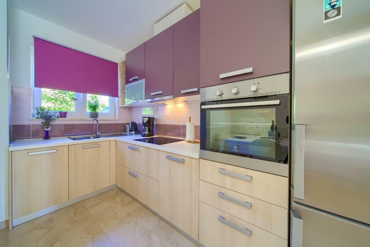 Apartament Stela Pinezići Zewnętrze zdjęcie