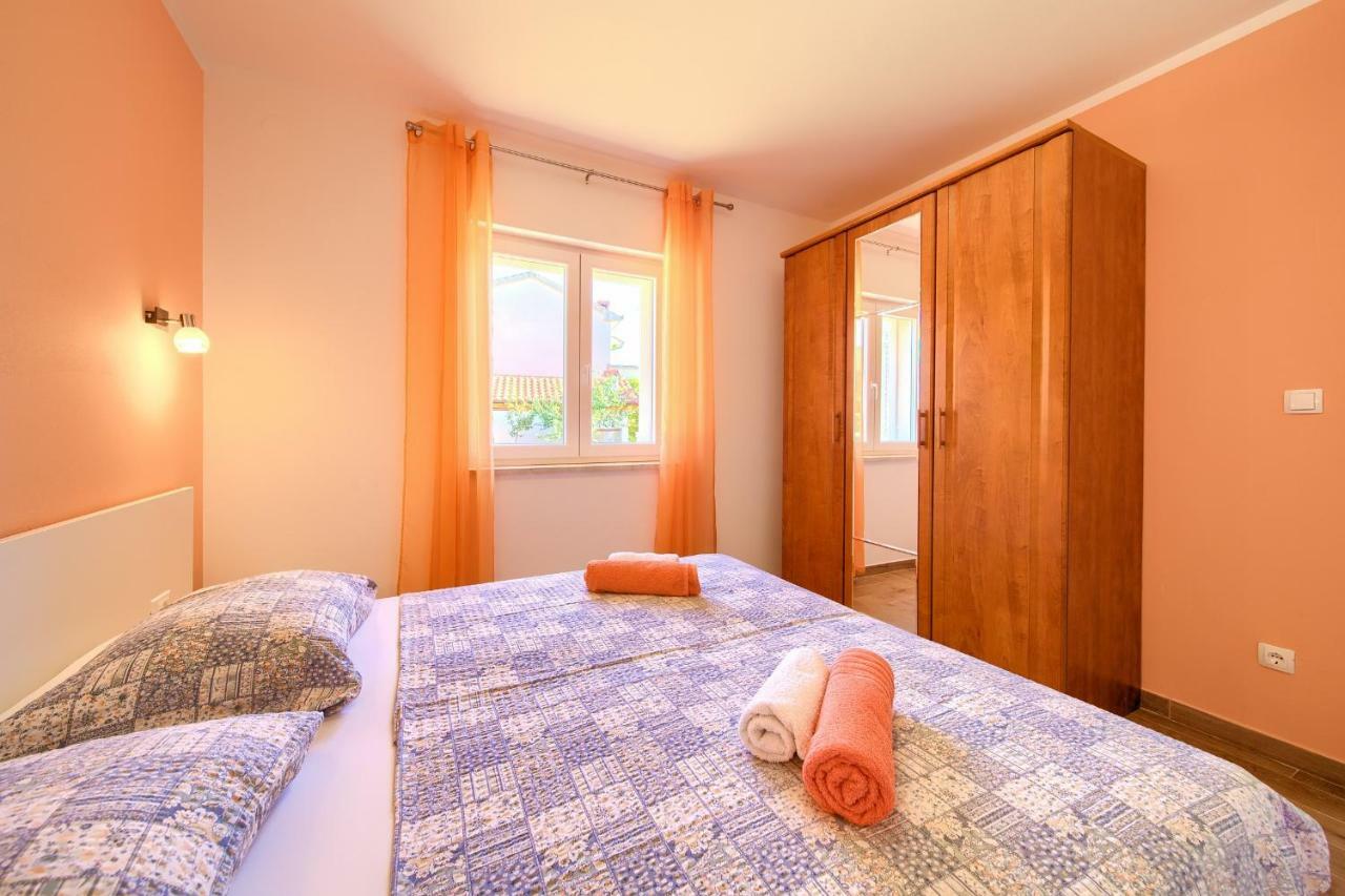 Apartament Stela Pinezići Zewnętrze zdjęcie