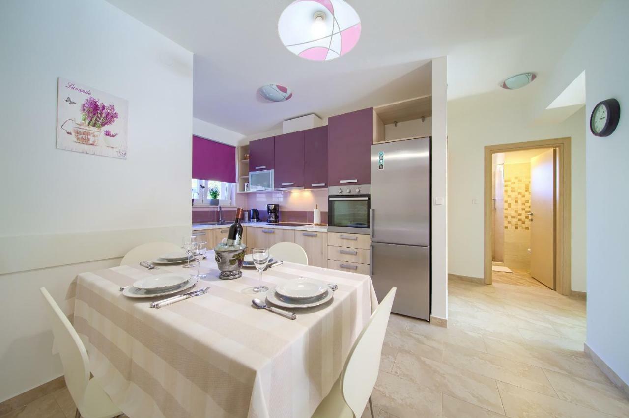 Apartament Stela Pinezići Zewnętrze zdjęcie