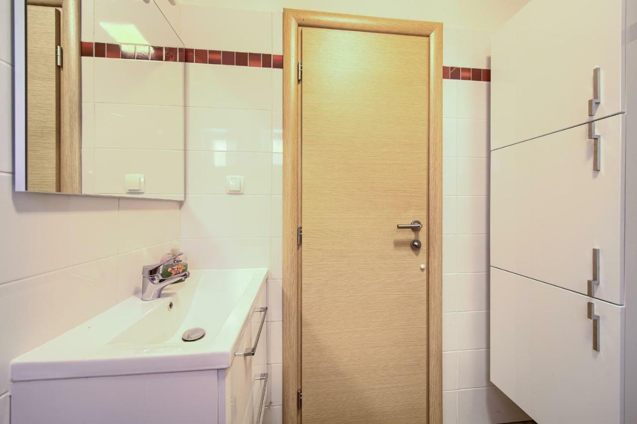 Apartament Stela Pinezići Zewnętrze zdjęcie