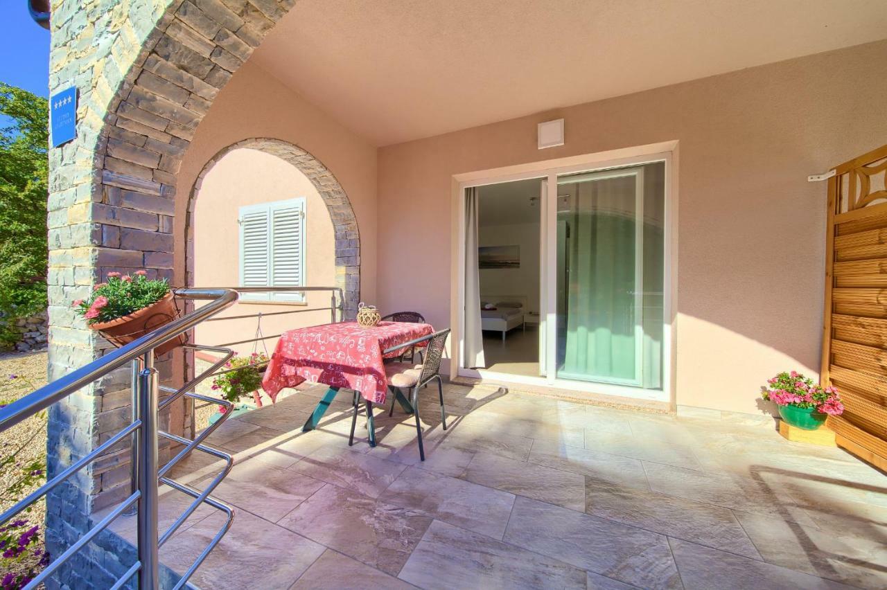 Apartament Stela Pinezići Zewnętrze zdjęcie